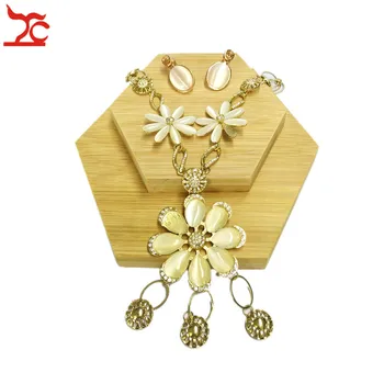 

Natural Bamboo Jewelry Display Shelf Unfinished Hexagon Block Ring Necklace Bracelet Organizer Exhibition Art Decor Craft Stand