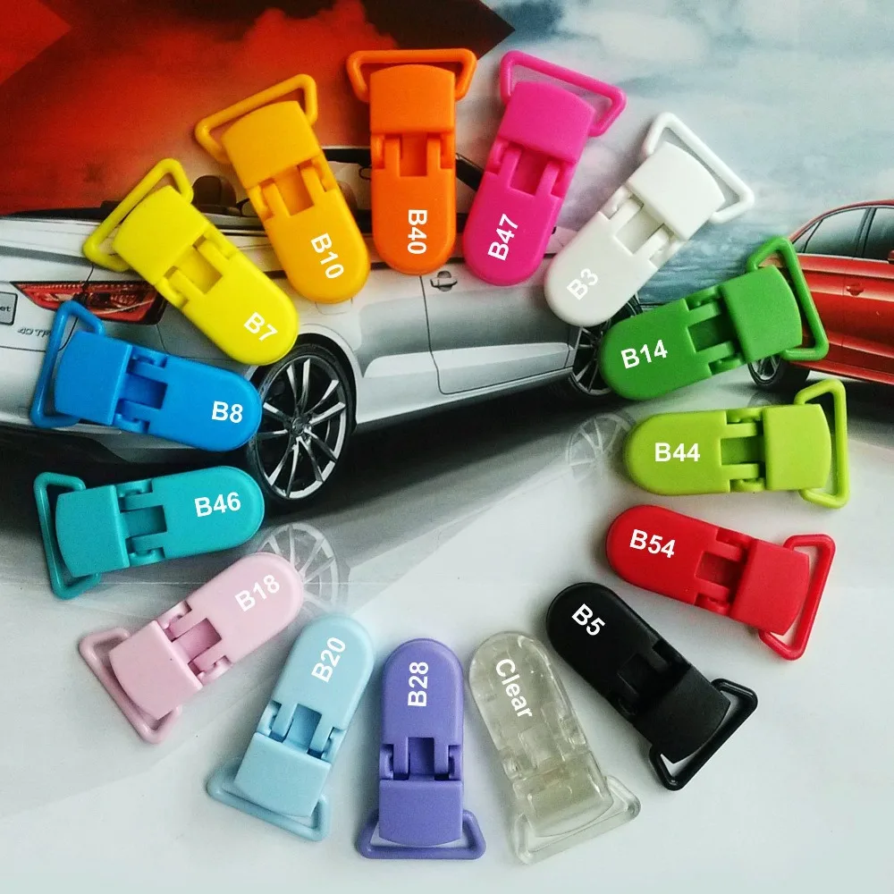 

100 pcs 15 color mixed Hot D shape 20mm Plastic Dummy Pacifier clip Soother Clip Suspender Clip Pacifier Holder Clips