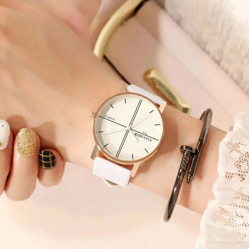 

New Simple Women Quartz Watches Lady Fashion Leather Watchband Casual Wristwatch Gift for Wife Waterproof Clock Zegarek damski