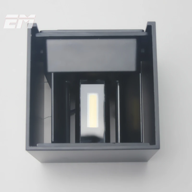 

White/Black 7W Led Outdoor Wall Lamps IP67 Surface Mounted Indoor Cube Led Wall light Aluminum Up and Down Sconce GWL001