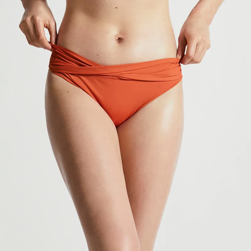 

Women's Swimming Bottoms Solid Color Lady Soft Bathing Briefs Ruched Bikini Separates Quick Dry Low Waist Femme Seaside Wear