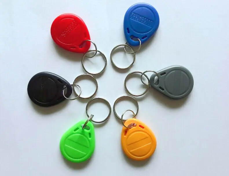 bilder für 6 Farbe 100 teile/los RFID Tag Nähe Identifikation-schein Ring 125 Khz Rfid-karte Schwarz Rot Grün Grau gelb Blau bilder für 6 Farbe 100 teile/los RFID Tag Nähe Identifikation-schein Ring 125 Khz Rfid-karte Schwarz Rot Grün Grau gelb Blau