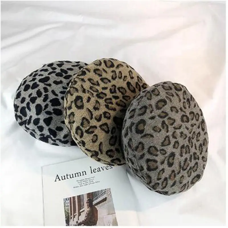 

1 Pcs Womens Autumn Winter Warm Beret Cap Ladies Leopard Printed Caps Casual Vintage Elegant Beanie Artist Hat LWW9112