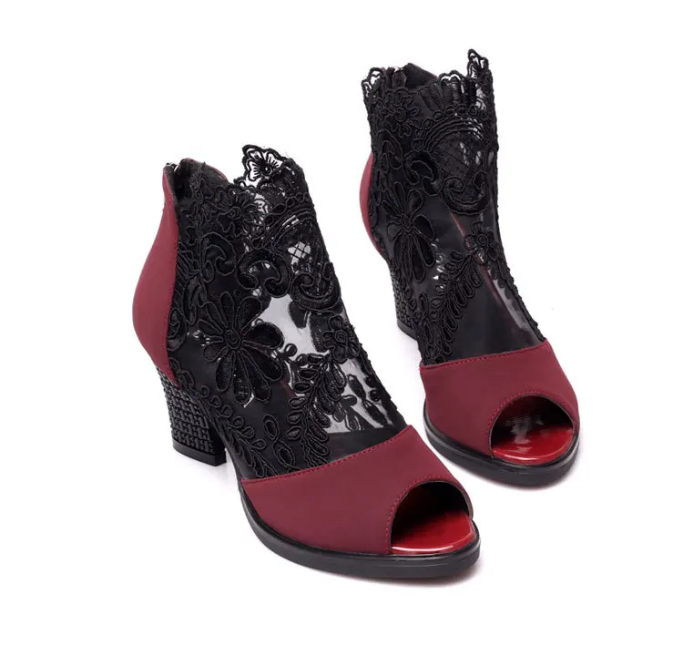 3947801649_244532246