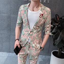 3/4Sleeve Flowers Printed Suits Mens Summer Fashion Suits Men Floral Suits Designer Prom Tuxedos Slim Fit 2 Pcs Set 3/4Sleeve Flowers Printed Suits Mens Summer Fashion Suits Men Floral Suits Designer Prom Tuxedos Slim Fit 2 Pcs Set