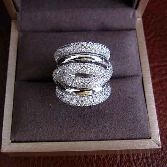 Модное многослойное кольцо на весь палец с фианитом класса ААА и микрозакрепкой