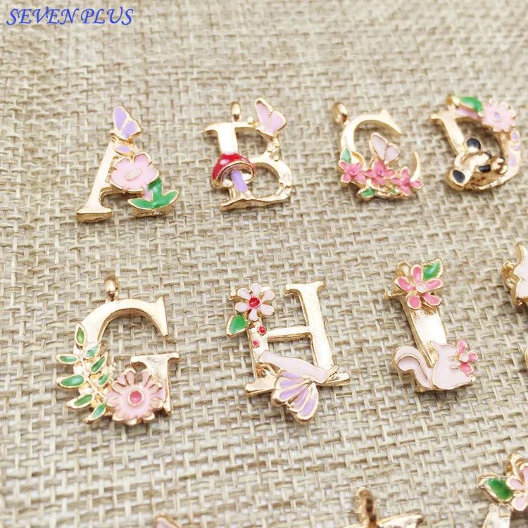 

Newest 1 Piece/Lot 13*18mm Gold Color Flower Letters Charms Alphabet Initial Bracelet Charm Pedant For Jewelry Making A-Z