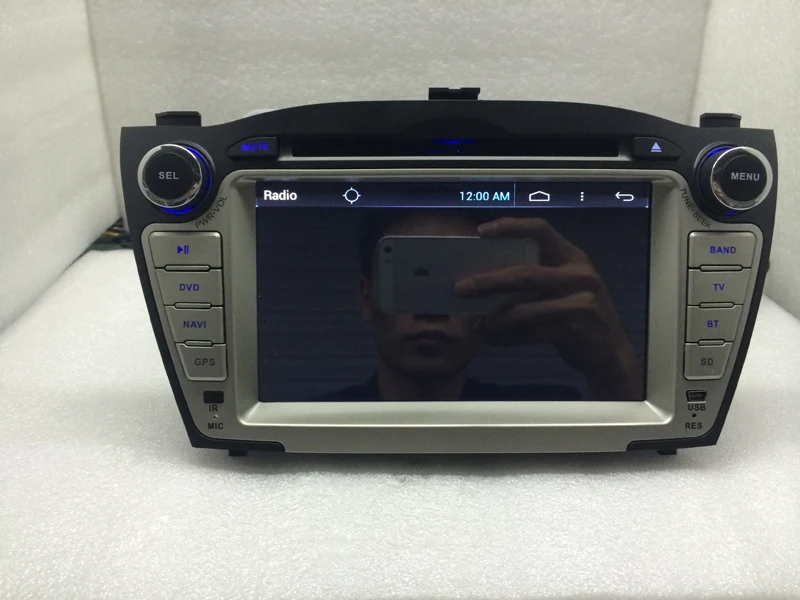 

BYNCG 7INCH Android 8.0 Octa Core 2GB RAM Car DVD FOR HYUNDAI IX35 2010-2015 1024*600 Capacitive Screen ,32GB GPS BT WIFI