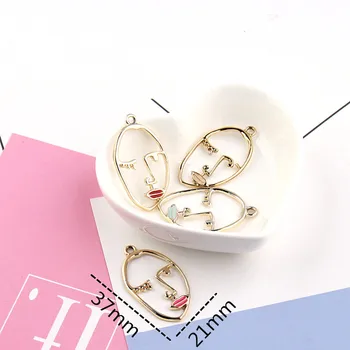 

diy jewelry finding 50pcs/lot alloy drop oil gold color cartoon Hollow beauty girls heads shape floating locket pendants charms