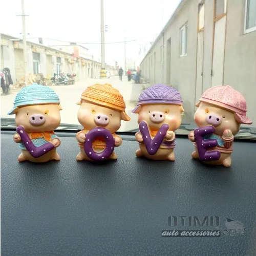 New Arrival Cute Pig Resin Toy Auto Car Interior Decoration