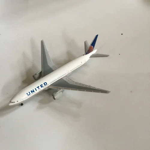 Новое литье металла под давлением сплав 1: 600 Boeing 777-200 американские авиалинии U. s. a Юнайтед авиалиний модель самолета игрушки для домашнего шоу