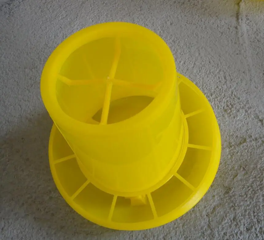 Animal Feeding Tools Chicken feeders Quail Pigeon Feeding trough