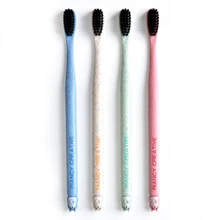 Brosse à dents en bambou Portable, brosse à dents en charbon de bois souple, nettoyant pour la langue, pour enfants et adultes, outil d'hygiène buccale avec étui, 1 pièce