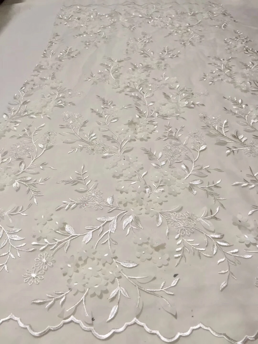 

African Lace Fabric 2018 Embroidered Nigerian Laces Fabric Bridal High Quality French Tulle Lace Fabric For Women Dress KCD943