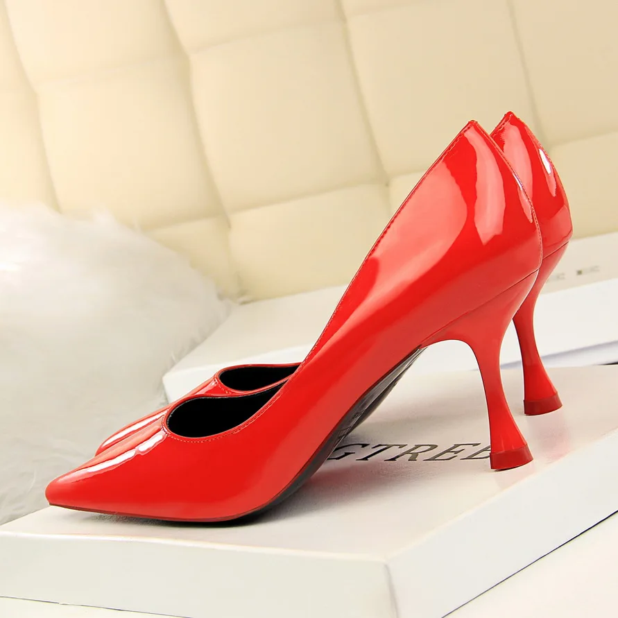 

2018 Women 7cm Med High Heels Leather Heels Female Scarpins Office Pointed Toe Tacons Pink Nude Green Pumps Hauts Talons Shoes