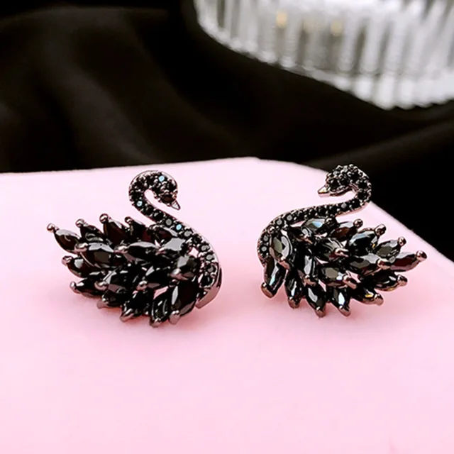 Cute Swan Shape Stud Earrings