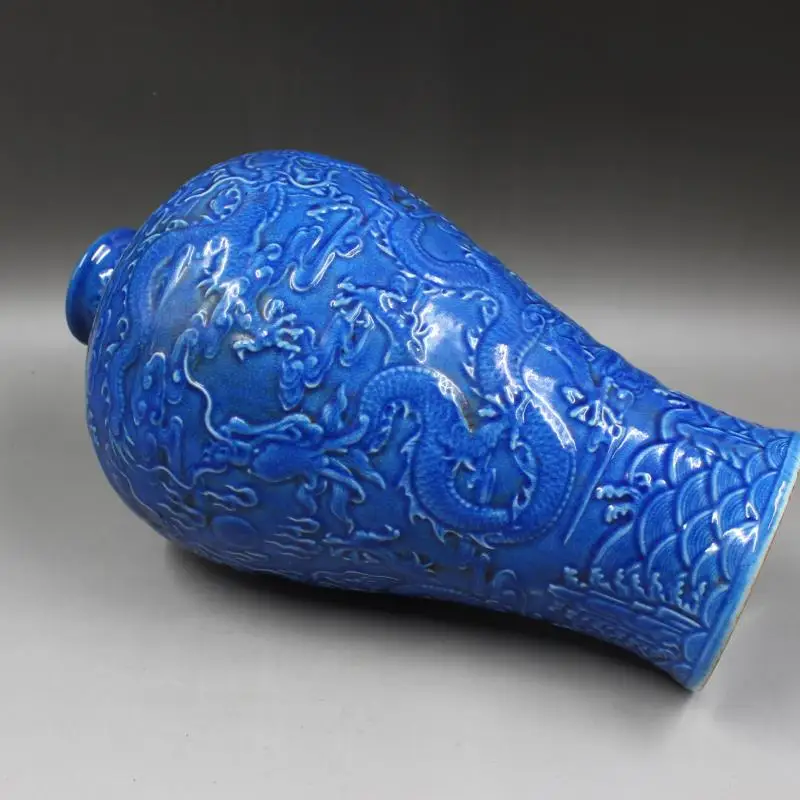 Династия Цин цяньлонг годовой голубой глазури рельефный дракон в форме антикварных старых товаров фарфоровые домашние антикварные полки