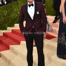 Новое поступление черный платок нагрудный бордовый Блейзер костюм для вечеринок облегающие смокинги жениха Мужские свадебные костюмы(пиджак+ брюки+ Бант