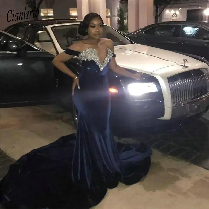 Best Dark Blue Prom Dresses Evening Wear 2019 Off The Shoulder Deep V Neck Velvet Prom Gowns Appliqued Sweep Train Formal Dress 2 Best Dark Blue Prom Dresses Evening Wear 2019 Off The Shoulder Deep V Neck Velvet Prom Gowns Appliqued Sweep Train Formal Dress 2
