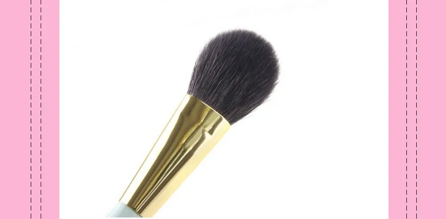 makeup brush