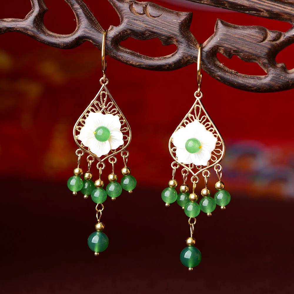 

Dangle Earrings Hanging Women Ethnic Green Chalcedony Drop Earrings Vintage Shell Flower Grometric Earrings 2019 Fashion Jewelry