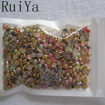 

1000pcs 4mm mix color Nail Art Pearl Rivet Rhinestone Pearl Gems with Gold Accent Charm 3d DIY Stud Resin Nail Decoration