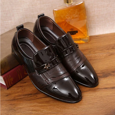 Новинка; модная мужская повседневная обувь; деловая Мужская базовая обувь на плоской подошве; кожаная Нежная Свадебная модельная обувь; официальная обувь в британском стиле - Цвет: Brown No Lace-up