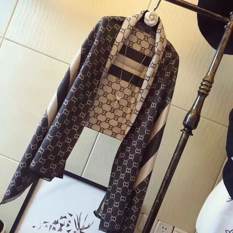 

2019 Hijab Imitation Cashmere Female Amphibious Shawl Qiu Dong Long Thickening Air Conditioning Room To Keep Warm In Winter