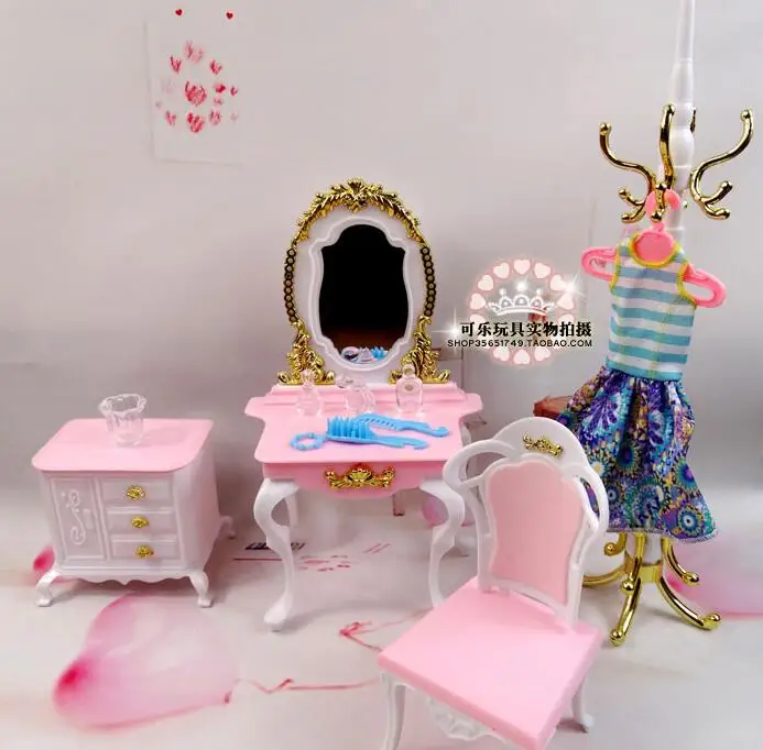 barbie makeup house