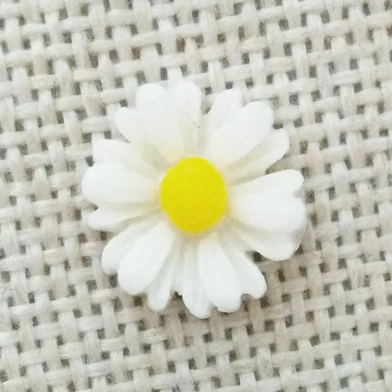 

25pcs resin flowers cabochons cameo flat back no hole loose beads Daisy mobile phone case glue on decoration jewelry accessories