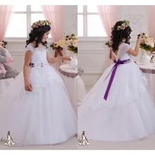 Lovely white flower girl dresses for wedding with purple sash lace appliques ball gown for girls flowers vestidos de comunion