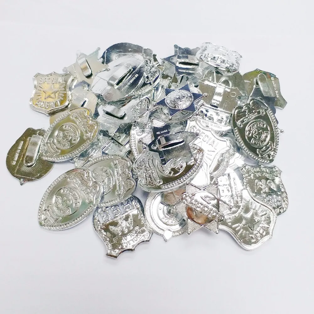 mini police badge - 1.3g   