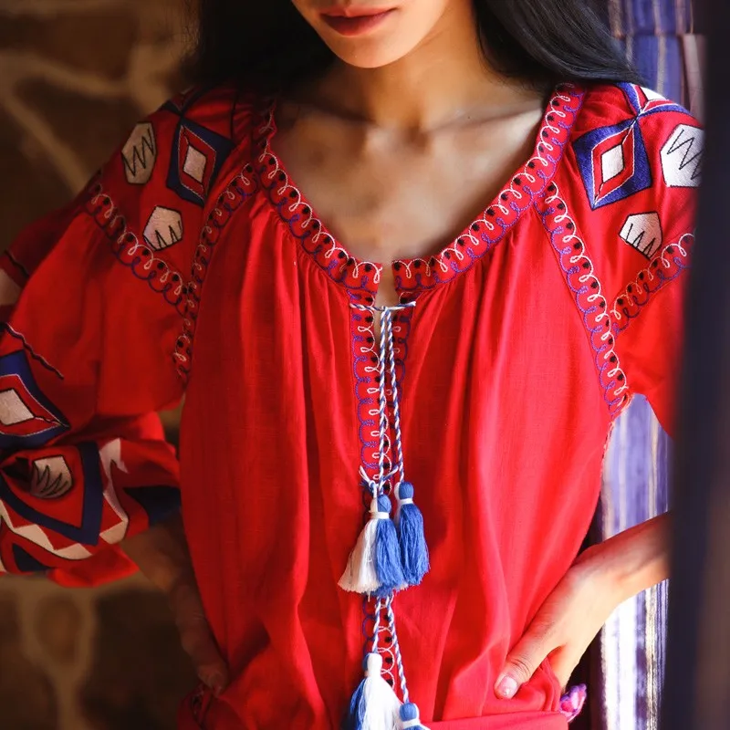 Богемный Вдохновленный украинское Женское Платье льняное вышитое с рукавом помпон с кисточками Макси платье халат vestidos Женская одежда