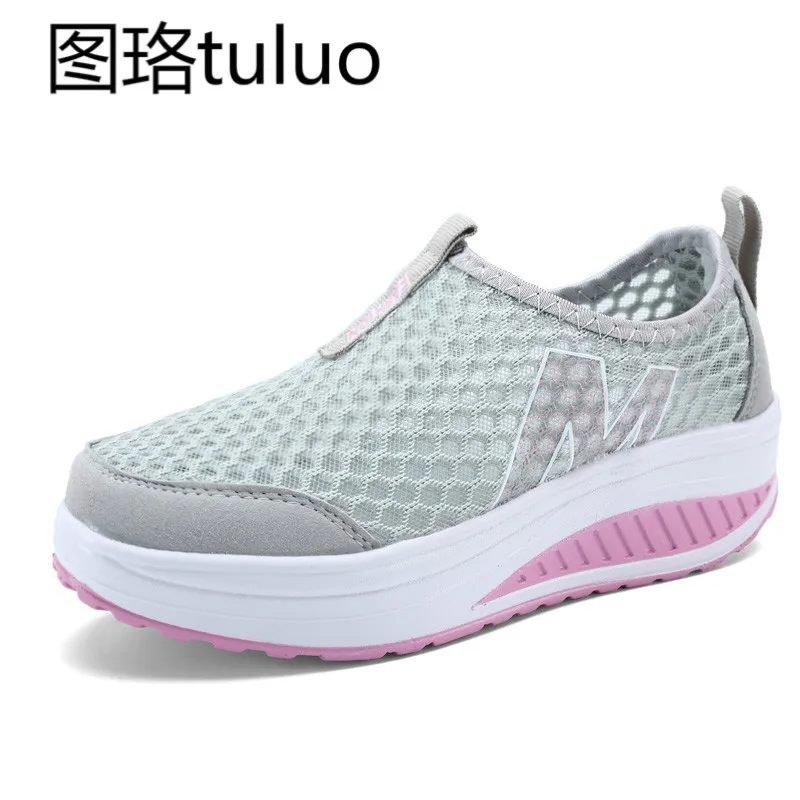 Новые женские теннисные туфли; Feminino Zapatillas Deportivas Muje; дышащие Нескользящие туфли на танкетке