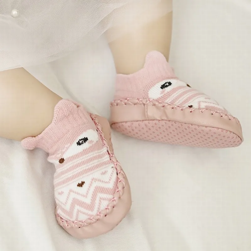 Милые детские носки с резиновой подошвой, носки-тапочки для новорожденных на осень и весну, противоскользящая обувь, носки с мягкой подошвой, носки для младенцев - Цвет: pink