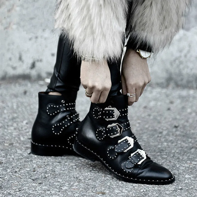 

Dropshipping Rivets Faux Leather Booties Buckle Straps Thick Heel Black Ankle Women Boots Studded Decorated Woman Motorcycle