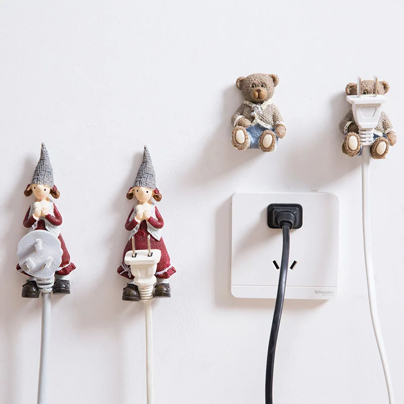1Pc Resin Creative Bear Girl Strong Sticky Hooks Home Electrical Appliances Power Cord Cable Plug Holder Storage Racks Organizer | Дом и сад