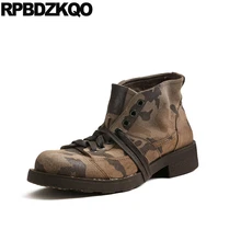 Сезон осень-зима; мужские ботинки с мехом; армейские ботильоны; короткие ботинки из натуральной кожи; армейские ботинки из замши в стиле милитари; камуфляжные ботинки на массивном каблуке в винтажном стиле; европейский стиль