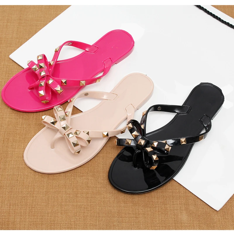 

2018 Fashion Women Sandals Flat Jelly Shoes Bow V Flip Flops Stud Beach Shoes Summer Rivets Slippers Thong Sandals Nude