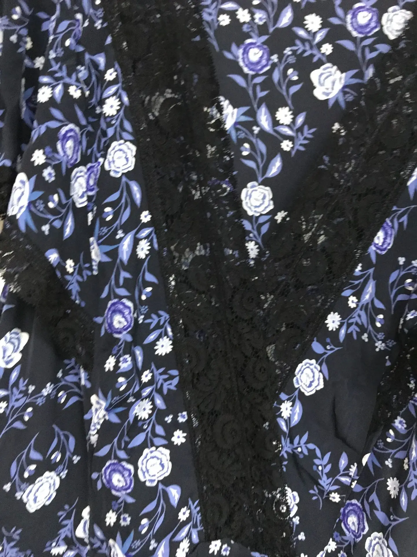 2019 Spring and Summer New Lace V Collar Printed Sleeved Style Women's Collar Lace Straight Casual Pants Women 2019 Spring and Summer New Lace V Collar Printed Sleeved Style Women's Collar Lace Straight Casual Pants Women