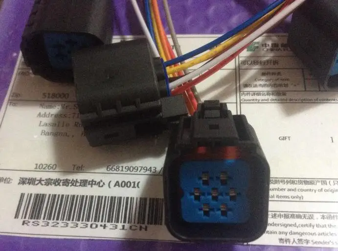 

1PCS FOR Ford headlights / fog plug / fog plug connector 7PIN