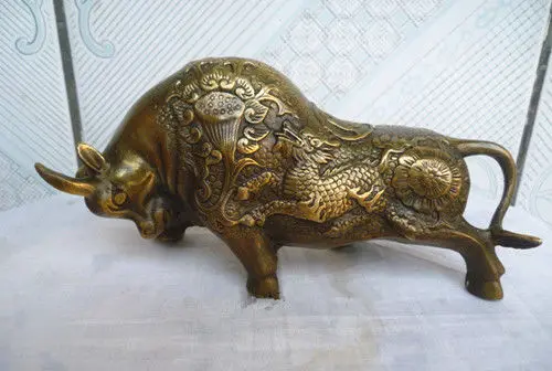 

CHINA OLD BRASS HANDWORK CARVING BULLFIGHT COW WEAR DRAGON LOTUS STATUE 678