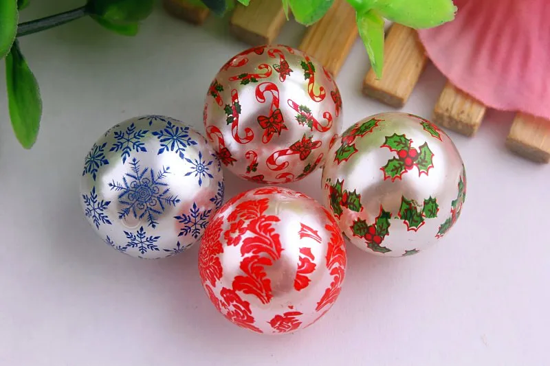 

Wow!! Mixed by Random 20mm 100pcsChristmas acrylic Imitation pearl printing red decoration beads for kid's jewelry making!