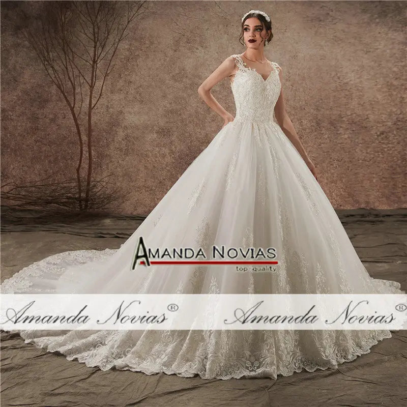 Потрясающая новая модель прозрачное бальное платье на спине Свадебные платья NS3437