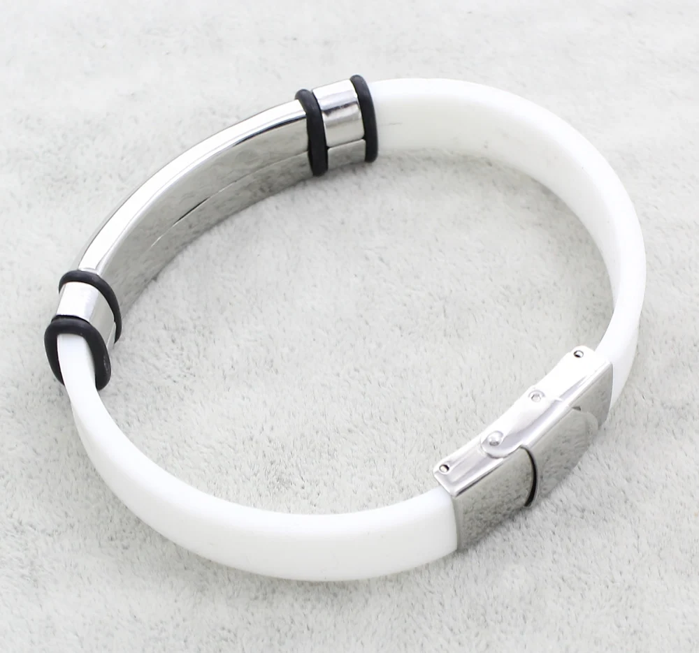 Amw880 d браслет. Белый каучуковый браслет. Браслет белый из каучука. Белый мужской браслет
