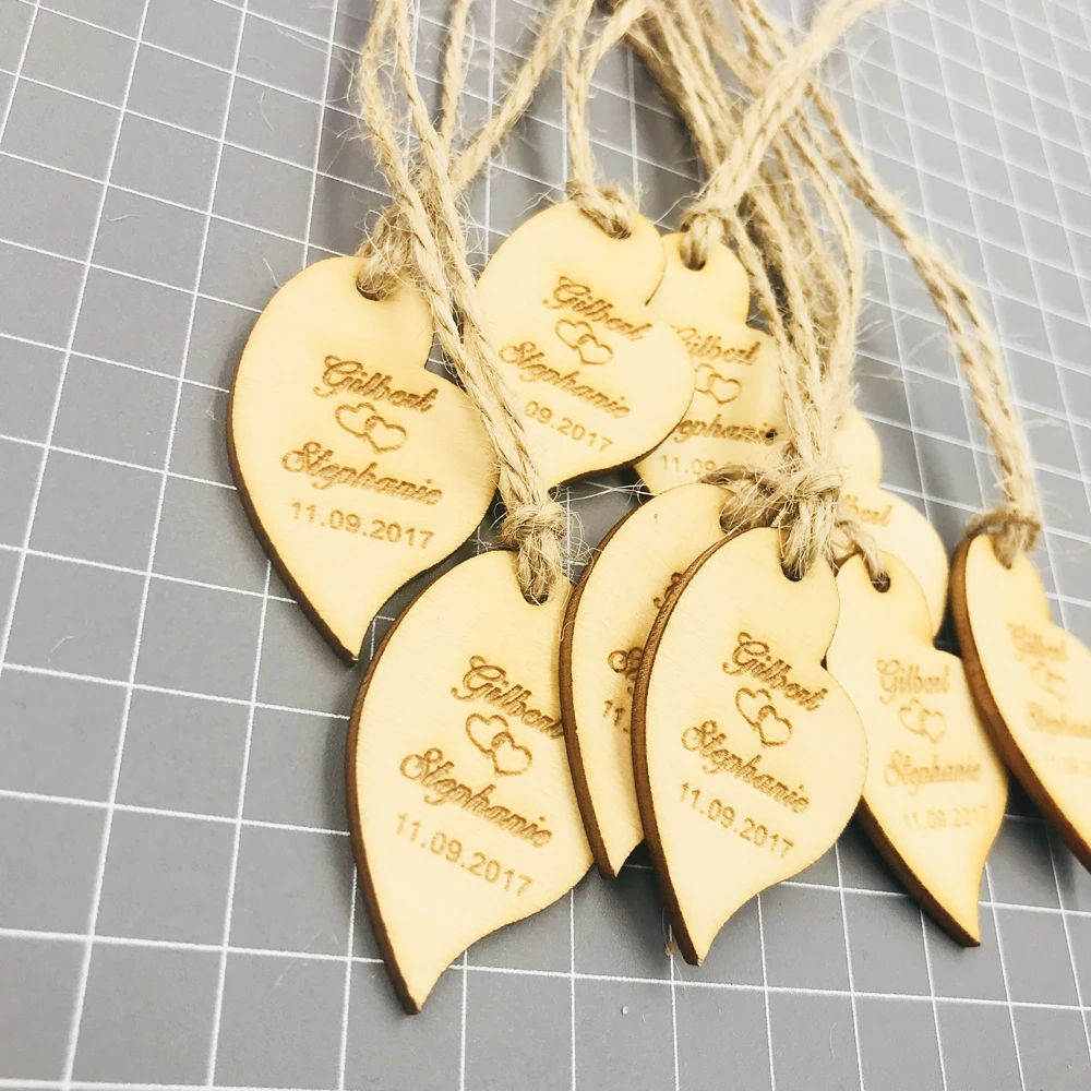 50Pcs Personalised Rustic Wedding Wine Charm Wood Heart Label Party Favors Gift Tag Custom name Wooden Wedding Wish Tree Decor2
