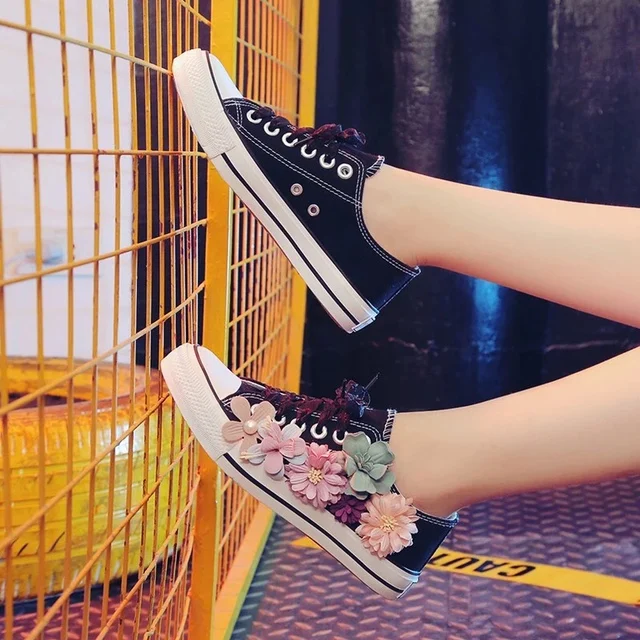 

OEAK Women Flower Casual Shoes Flat Sneaker Female Summer Canvas Shoes Lace Up Girls Femme Fashion Vulcanize Shoes 2019