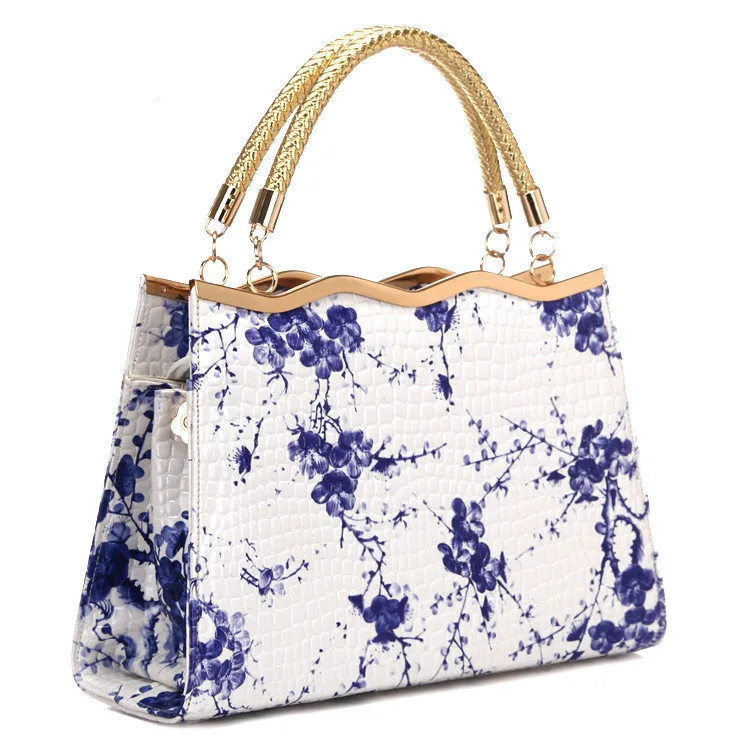 

2019 Chinese national style blue and white porcelain pattern ladies handbag fashion casual shoulder bag female