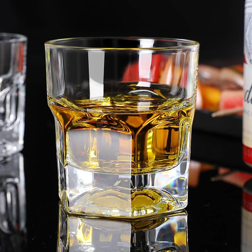 

Crystal Hexagon Cup glass 1Pc liquor glass short glass vodka chinese white wine glass Whiskey Rum About 180ml