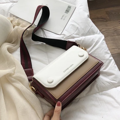 

Advanced sense of summer fashion fashion Messenger bag female 2019 wild Korean version of the modern minimalist Messenger bag